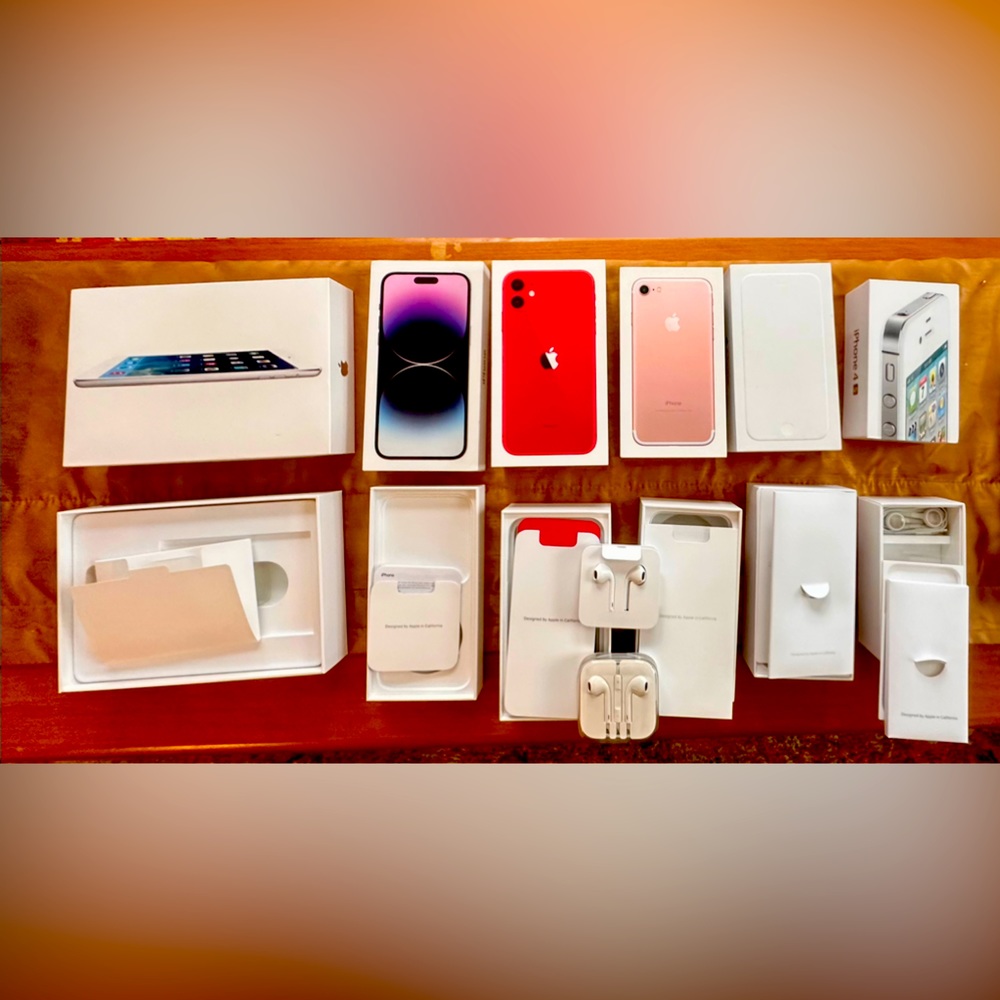 EMPTY BOXES..various Apple product boxes, 6boxes in total, 2 pairs of ear buds